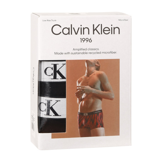3PACK muške bokserice Calvin Klein crno (NB3532A-UB1)